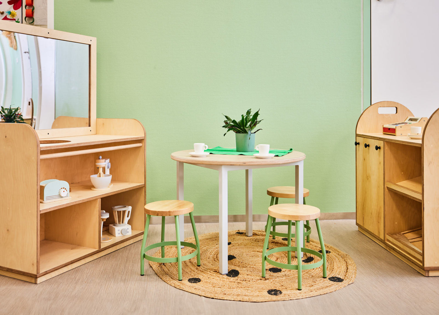 Poppenhoek inrichten? Met dit meubilair zorg je voor een rijke speelplek.