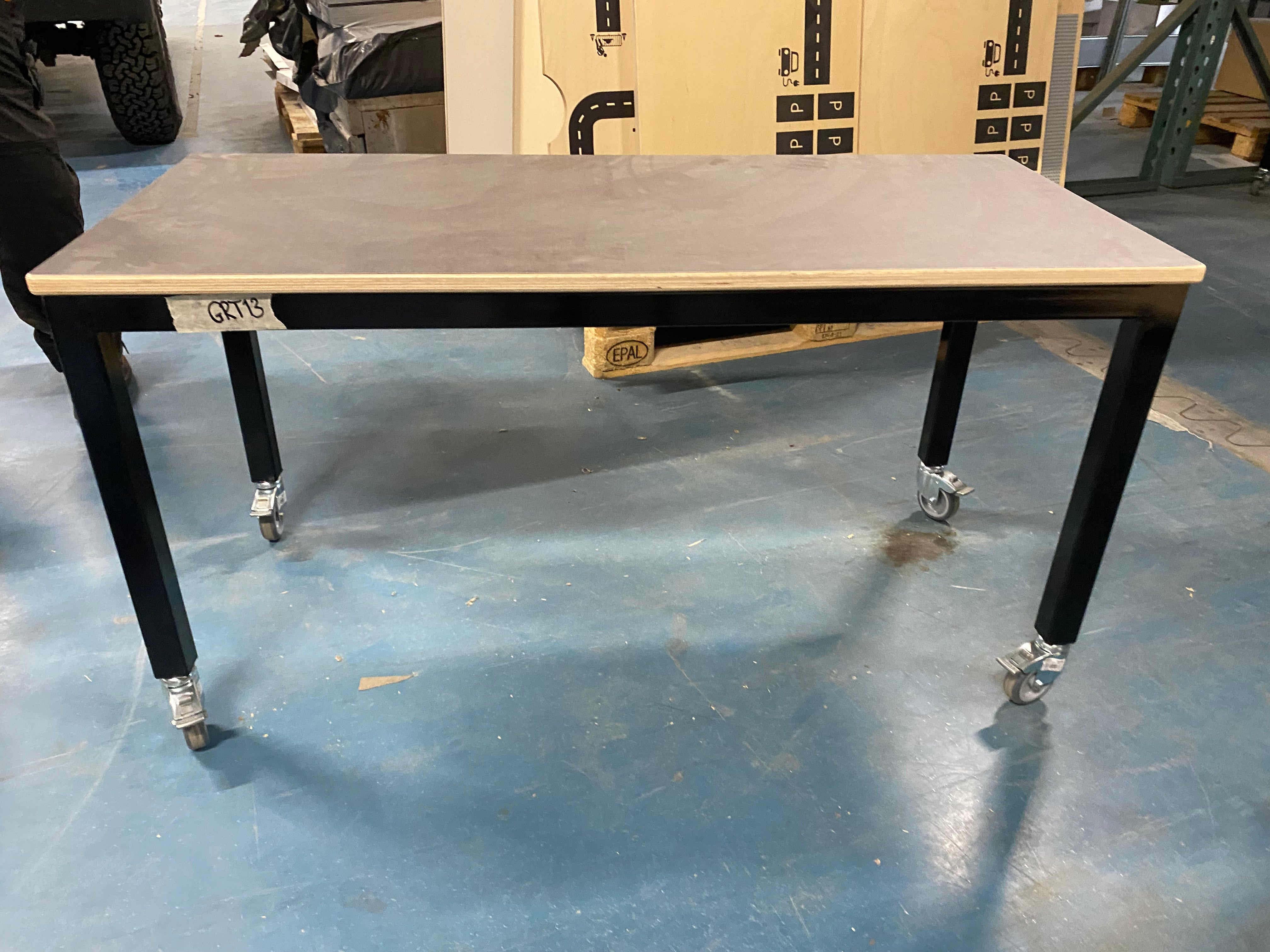 groepstafel op wielen