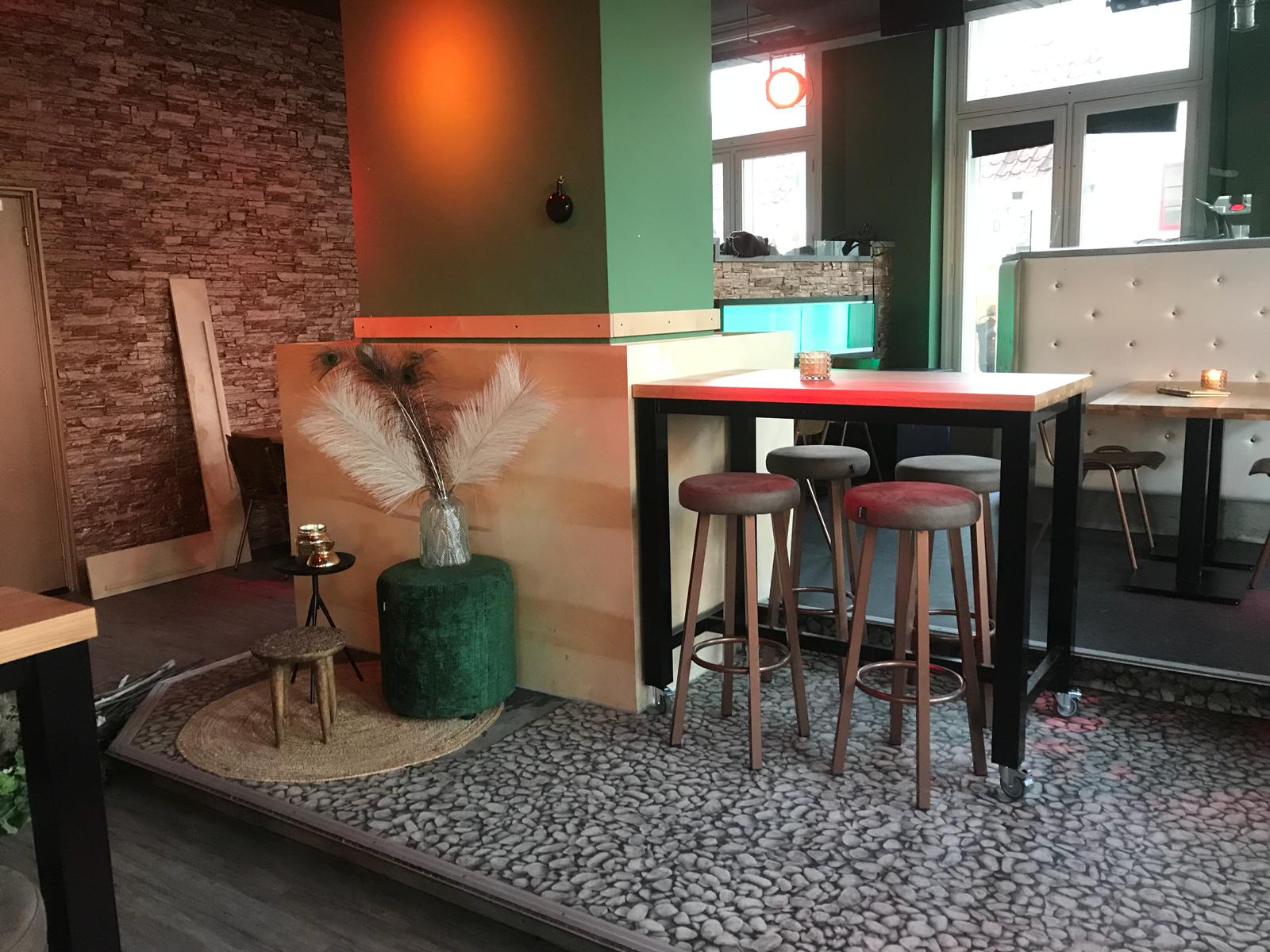 Interieur grand café Fiji