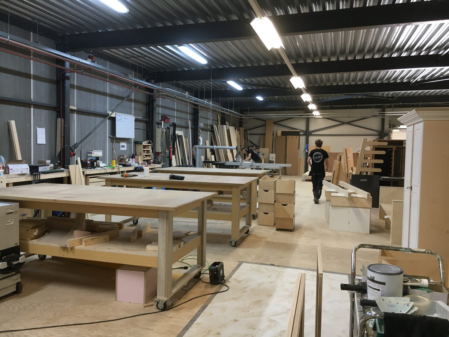 Tweede productielijn meubelmakerij